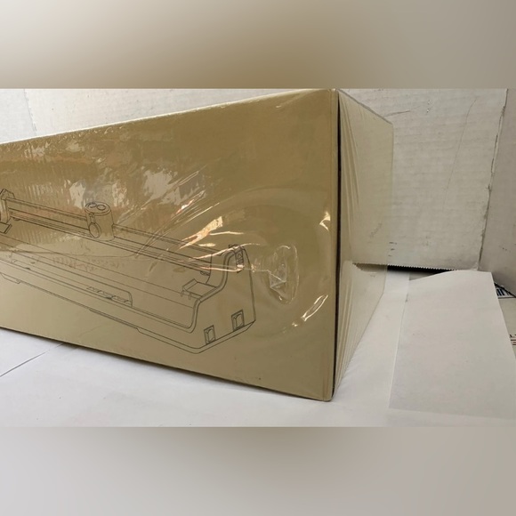 NEW TACKLIFE A4-7 MTL02 TEST MEASURE AND INSPECT LAMINATING MACHINE - Picture 4 of 6